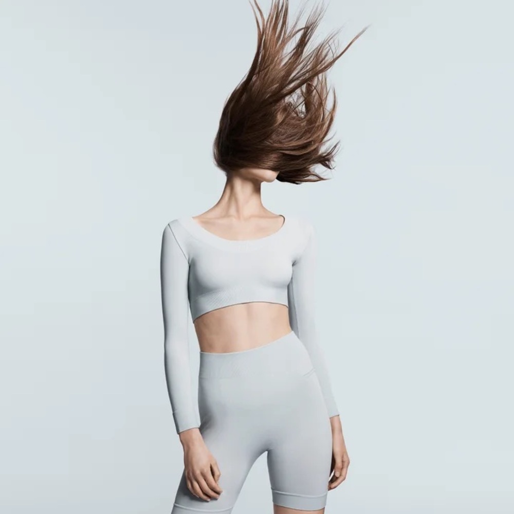 Alexander Wang x Uniqlo AIRism Crop Long Sleeve Top in Pale Baby Blue - S